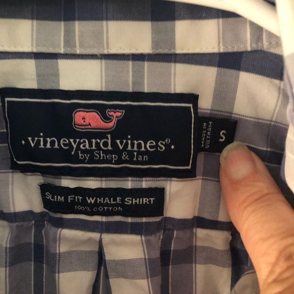 Vineyard Vines Button Down Slim-Fit Whale Shirt. Size Small. - Picture 3 of 7